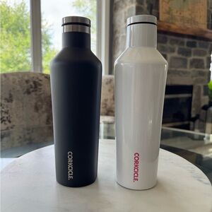 Corkcicle Matte Black and White Insulated Bottle Set